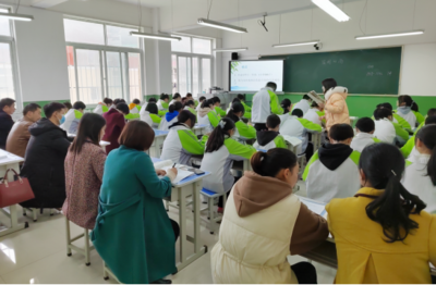 汉中市教研室在佛坪县开展“双减政策下课堂提质增效”送教帮扶活动