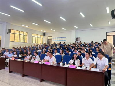 普定县中小学教师"国家中小学智慧教育平台"应用全员培训圆满收官